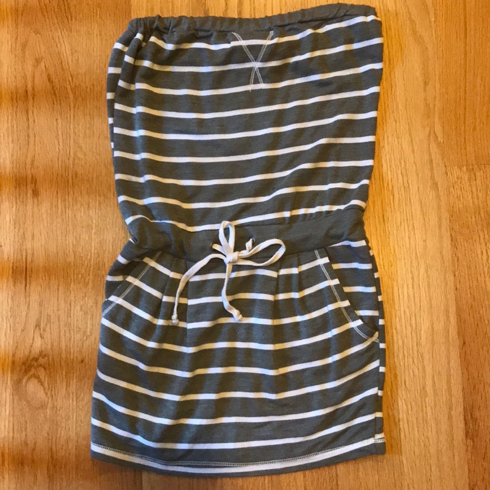 Green and white striped strapless minidress